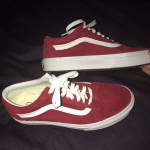 NWOT Red Velvet Old Skool Vans